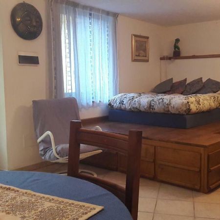 Clou Accomodation Аоста Экстерьер фото