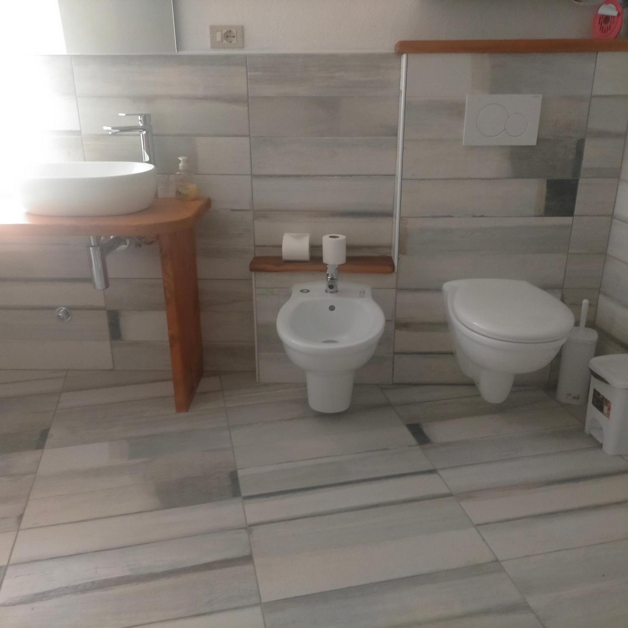 Clou Accomodation Аоста Экстерьер фото